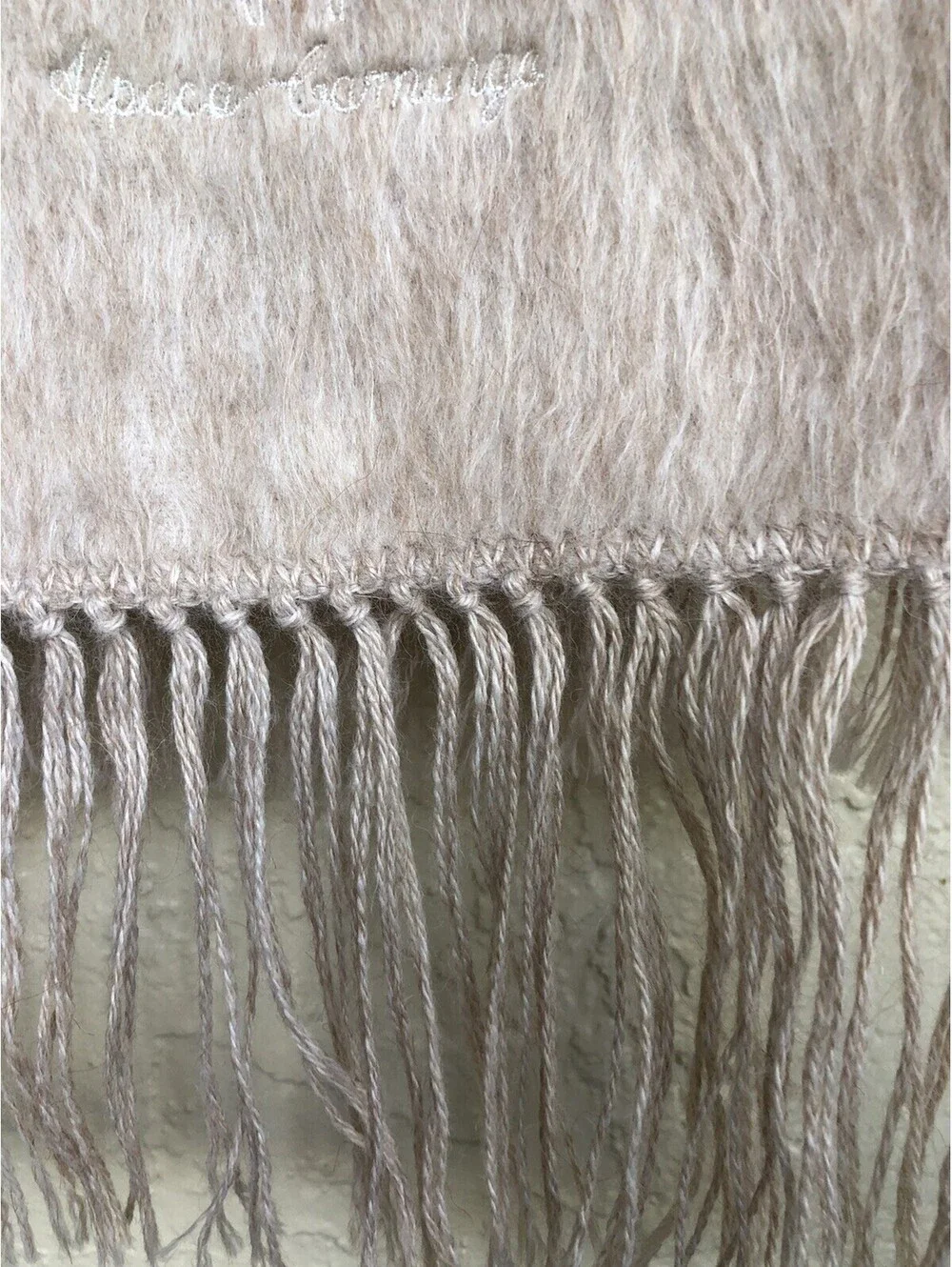 Alpaca Camargo Tan Beige Scarf Winter One Size Great Condition.